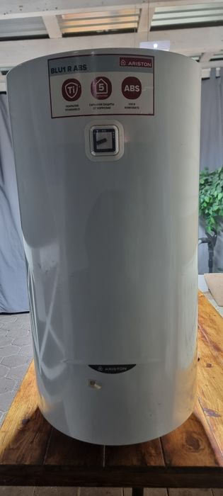 Электроводонагреватель Ariston 100 л