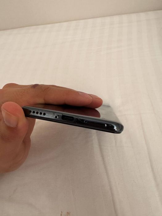 Poco f 3 8/256gb  в хорошем состояние