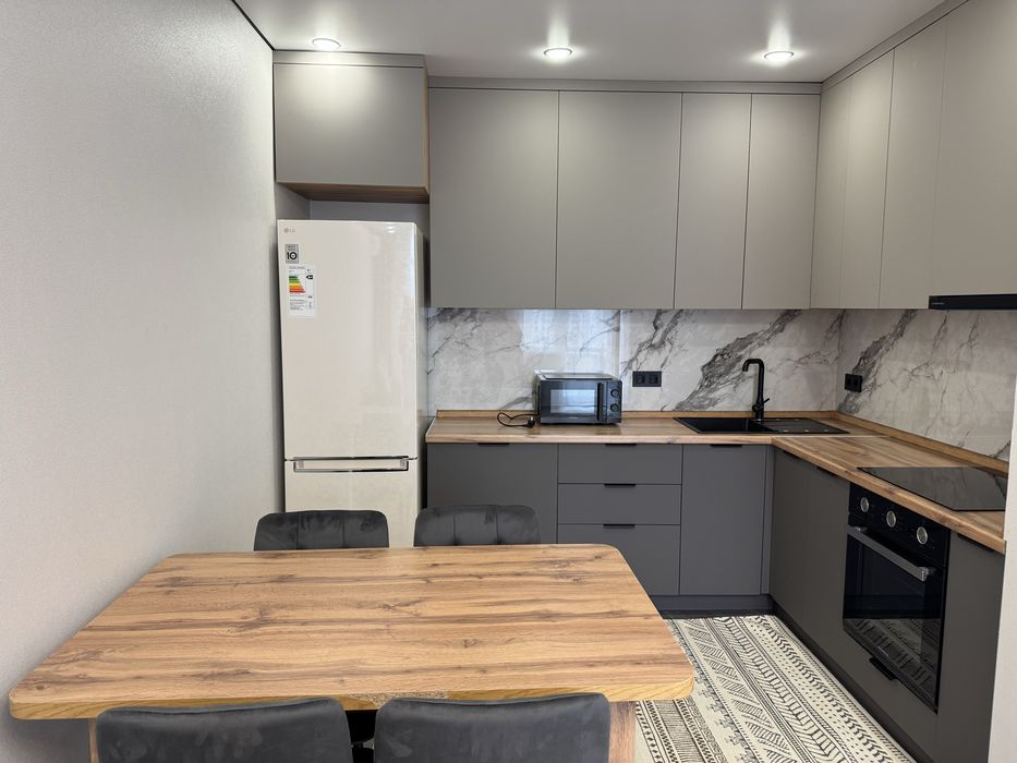 Сдам 2-х комнатную квартиру на длительный срок Нажмеденова 5/1