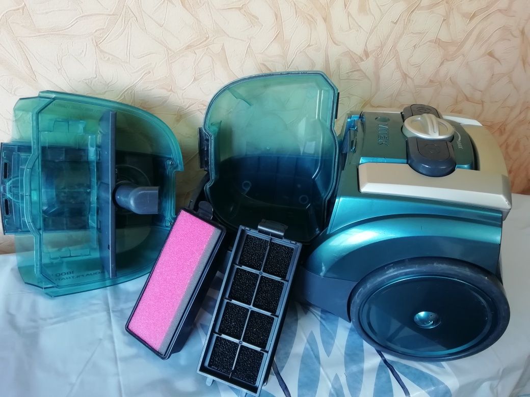 Продам пылесос VITEK.