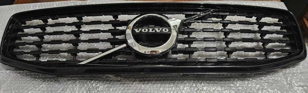 Решетка за Volvo XC40