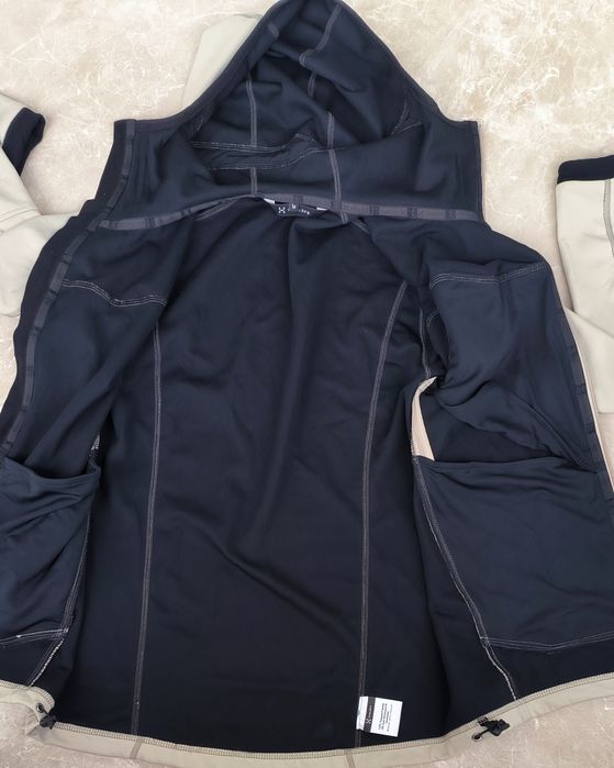 Haglofs women windstopper softshell jacket M размер