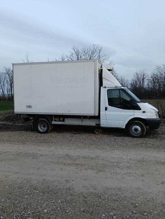 Auto utilitara Ford trasnit