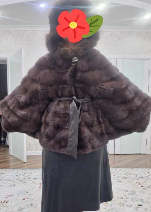 Продам норковую шубу с капюшоном куница