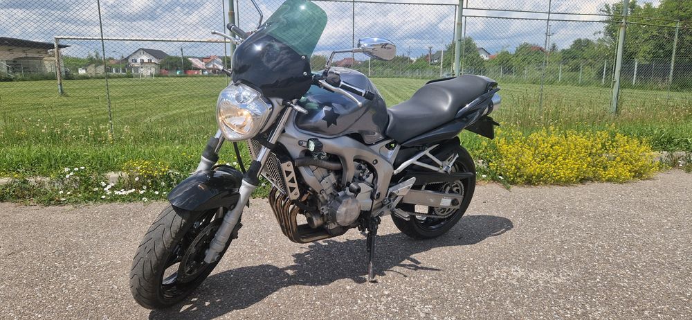 Yamaha fz6 naked