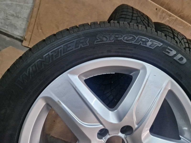 4 броя  Dunlop R18 235/55/ 
зимни гуми 
DOT3520