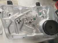 Macara geam electric stanga fata VOLKSWAGEN TIGUAN (5N_) [ 2007 - > ] TDI 4motion (CBBB, CFGB) 125KW|170HP OEM 5n1837729d