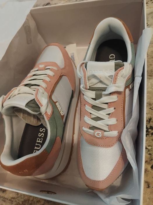 Adidasi guess femei nr 39, noi