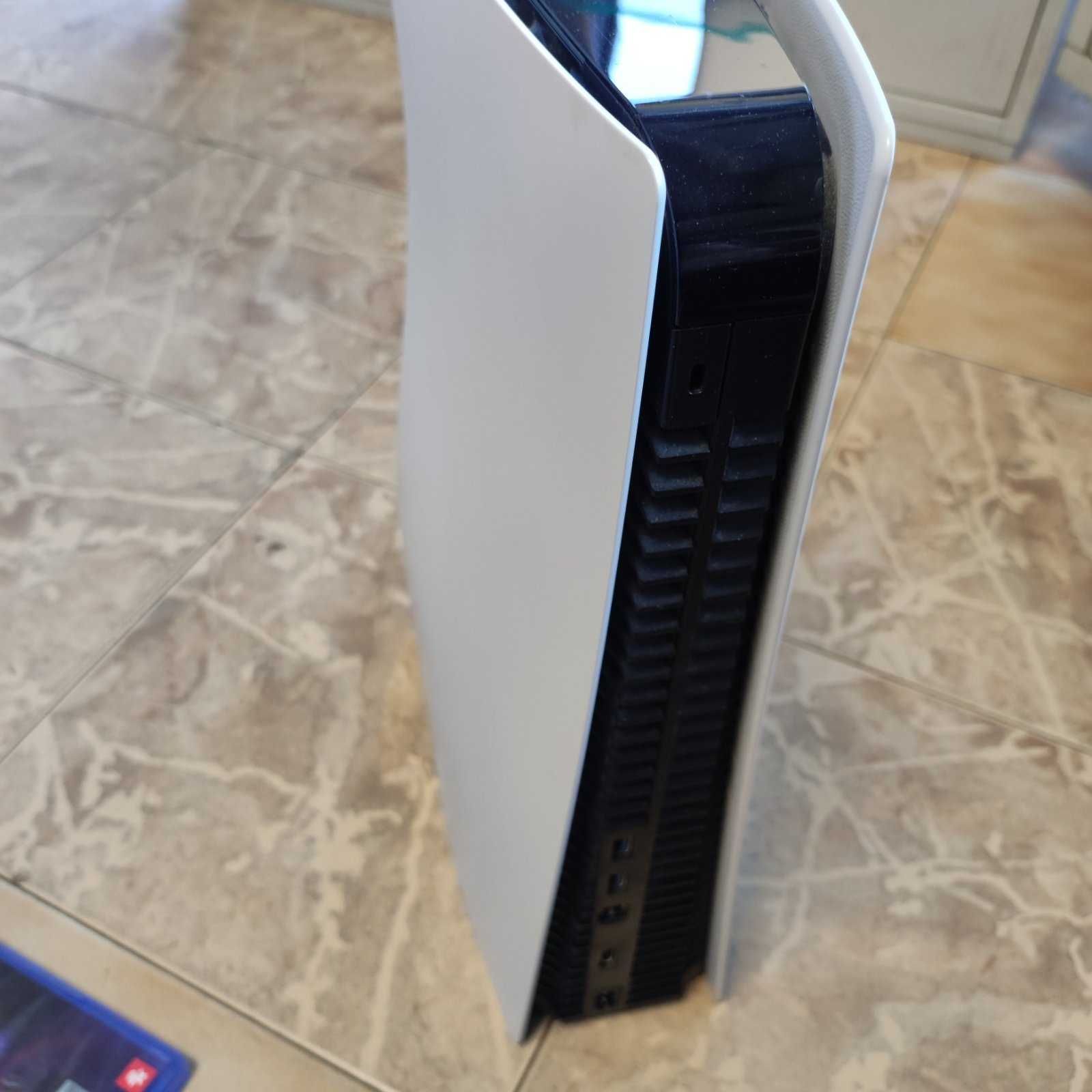 конзола Sony Playstation 5 Disc Edition 825GB CFI-1216A
