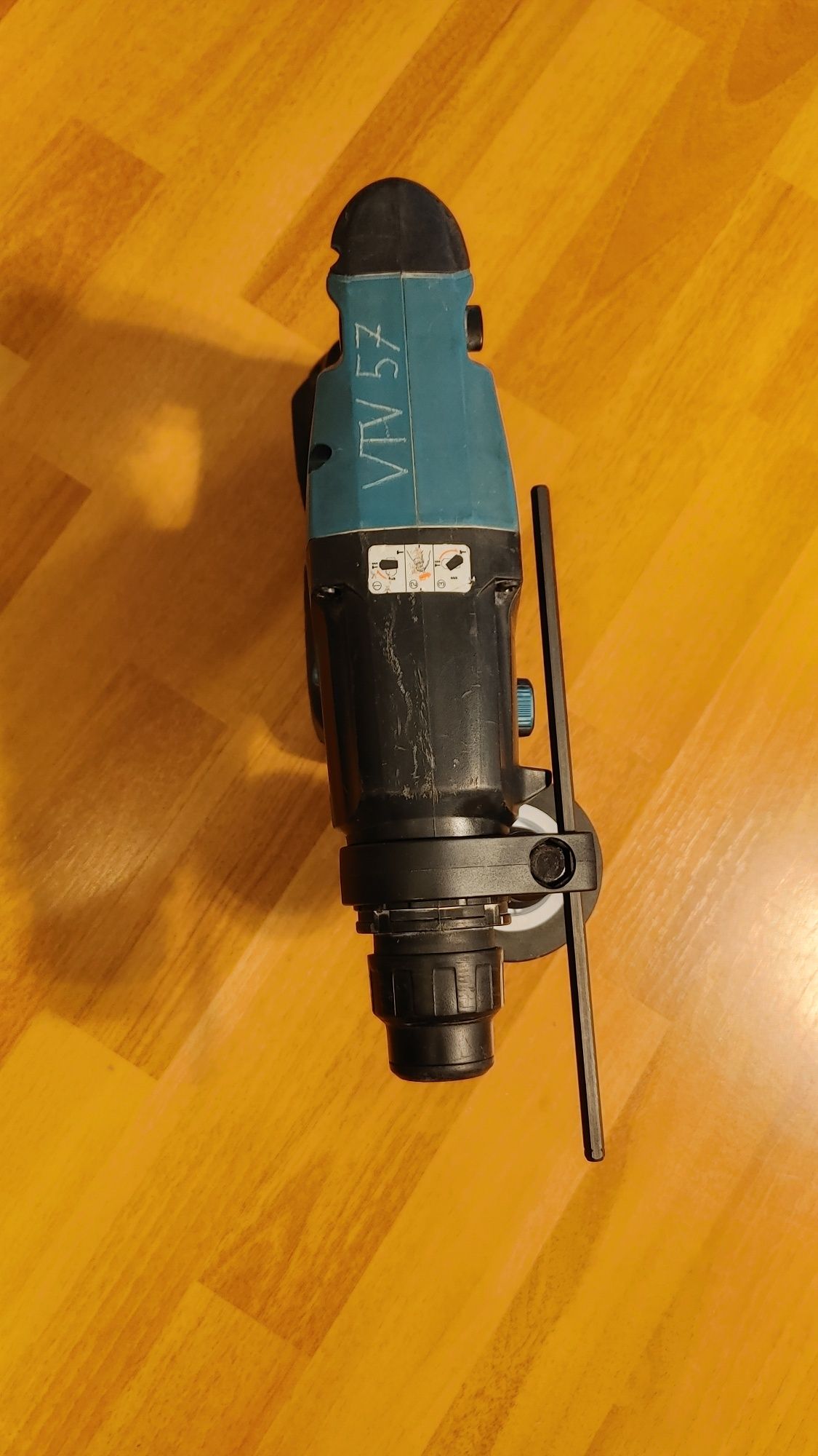 Bormasina percuție și ciocan Makita DHR242
