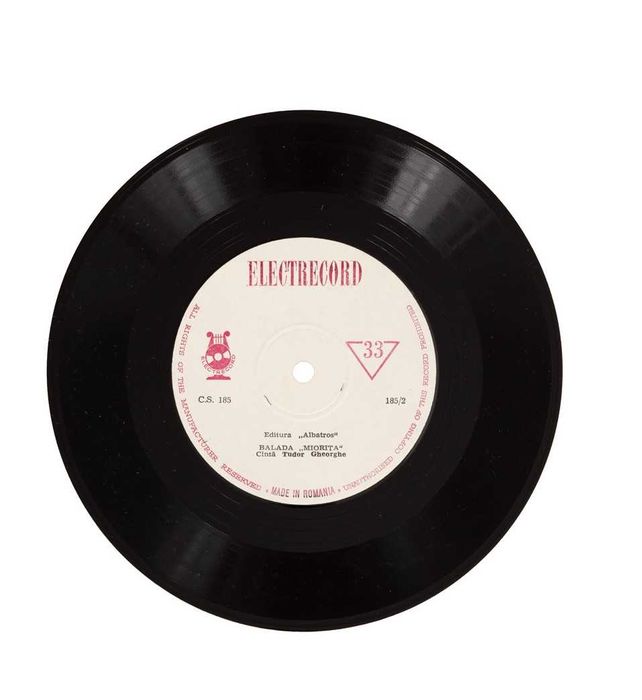 carte de arta , cu disc de vinyl de 7 inch MIORITA