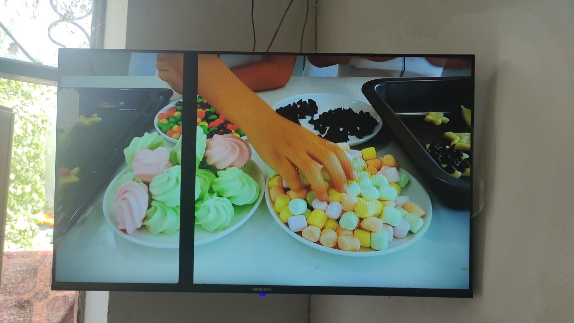 Samsung q90 SMART tv sotiladi, 43 dyum, ekranida chiziq bor