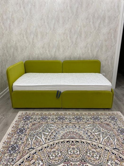 Кровать 90*200 внутрий ящиком