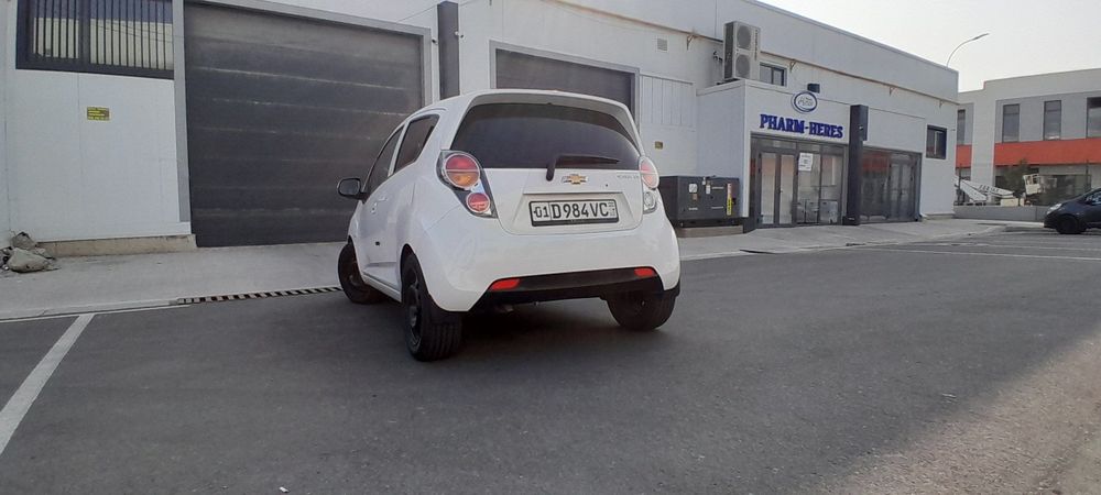 Spark 2012 sotiladi.