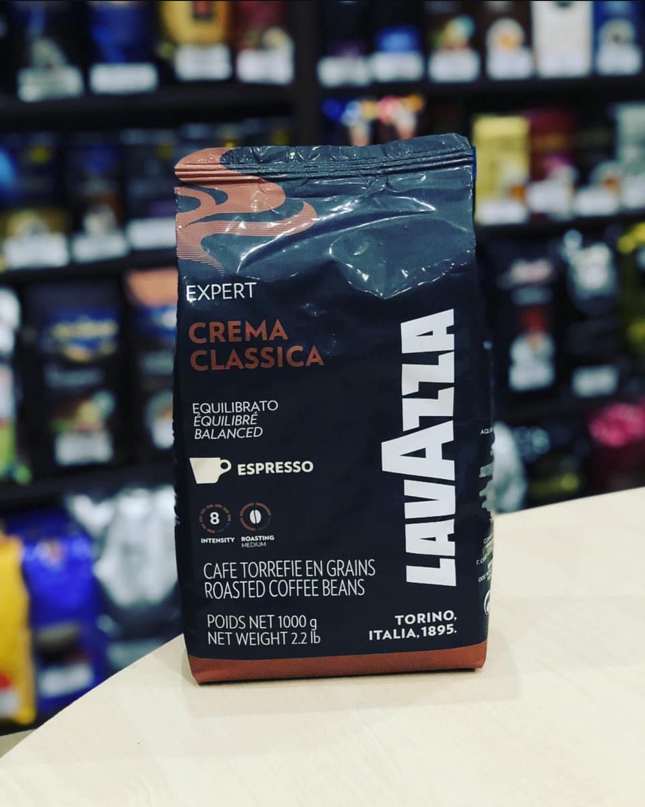 Кафе на зърна Lavazza Crema Classica