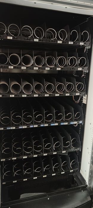 Вендинг автомат за пакетирани продукти