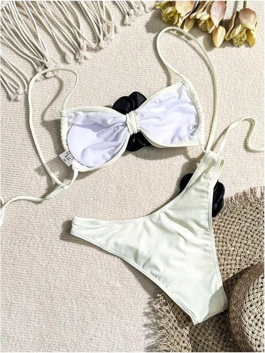 Costum de baie C113 (Daira-Shop.ro) Bej Alb cu Floare PushUp Brazilian