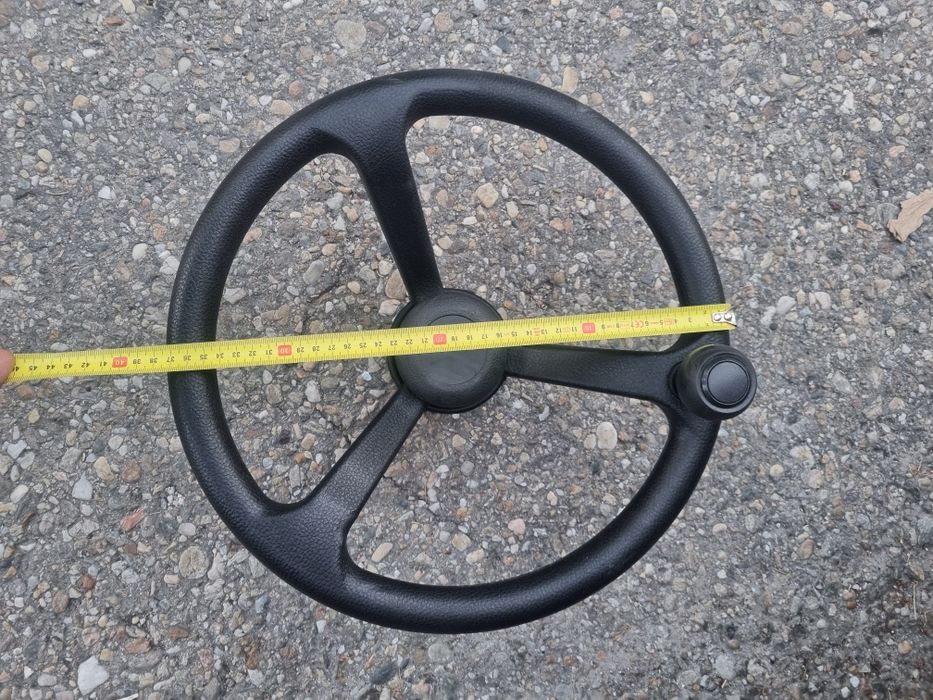 Volan cu nucă,  cu mâner universal