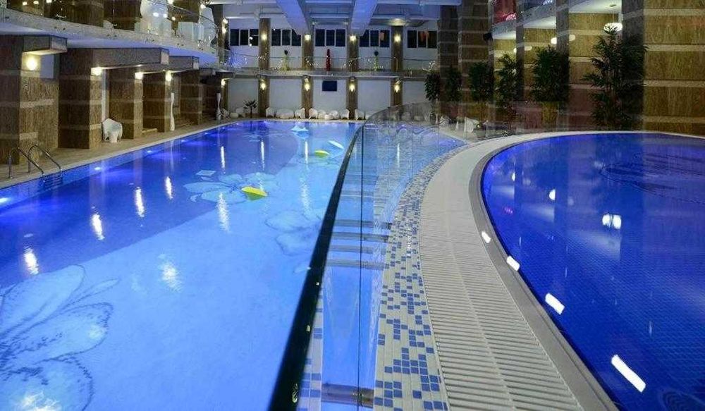 Sunny Yellow Apartment – Penthouse modern cu aer conditionat