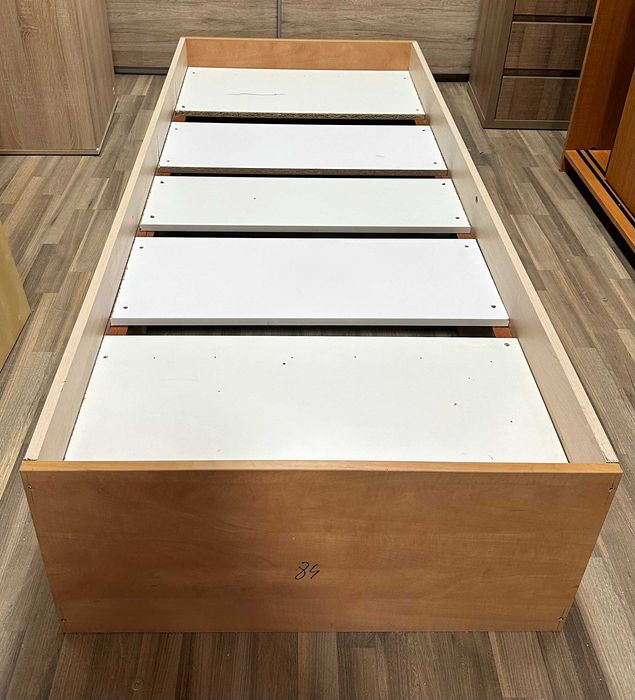 Paturi SH pe comandă – solide, ieftine, pentru muncitori sau acasă