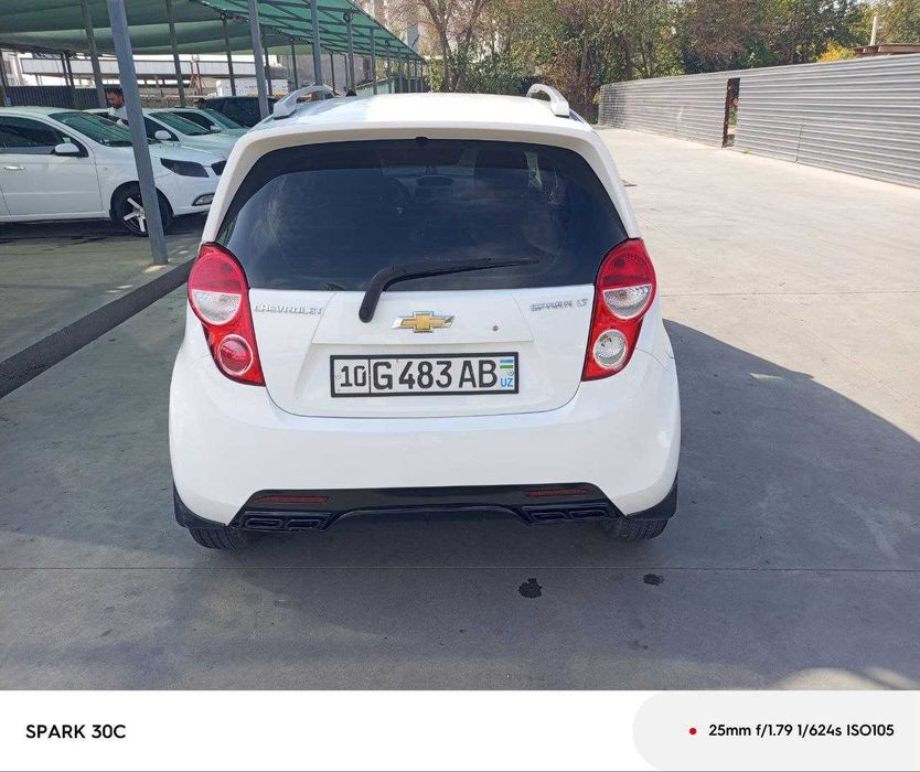 Chevrolet spark.