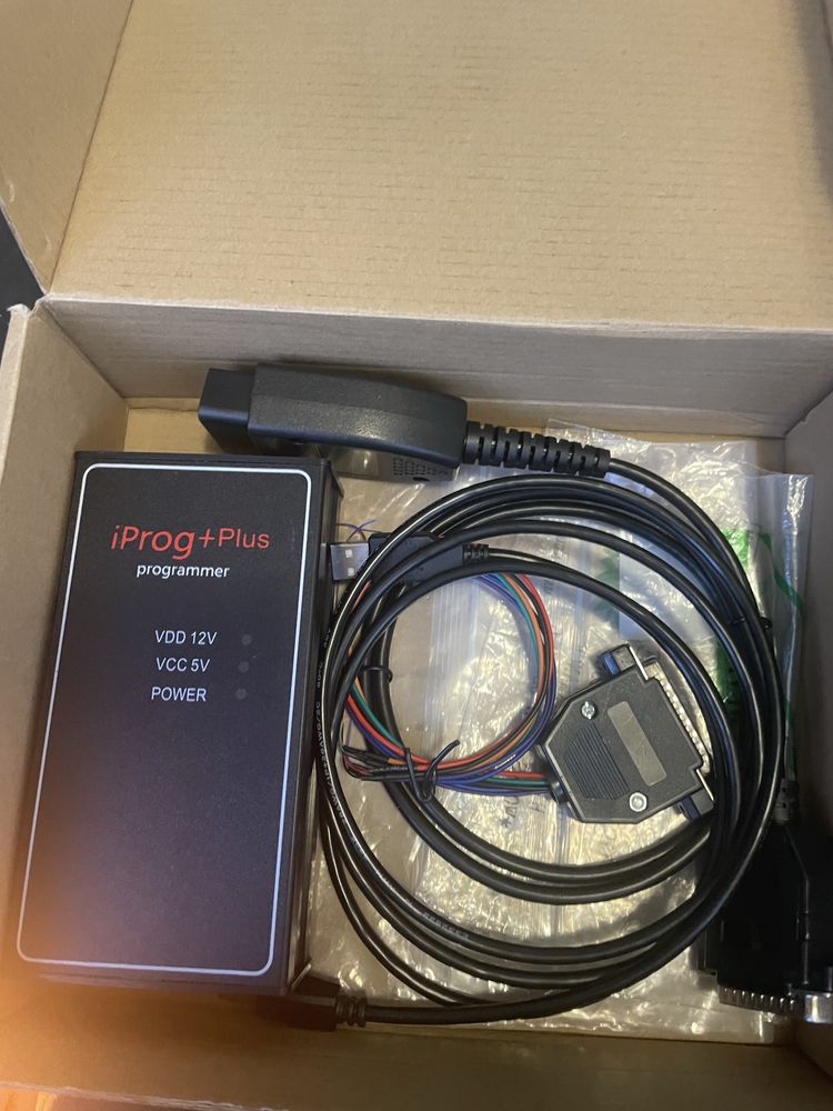 Iprog + PLUS 777 V85 Full Adapters Auto Key ECU Programmer
