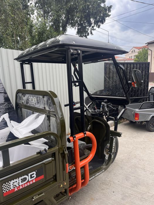 Triciclu RDB X-Klass 4 cu Cabina Noua