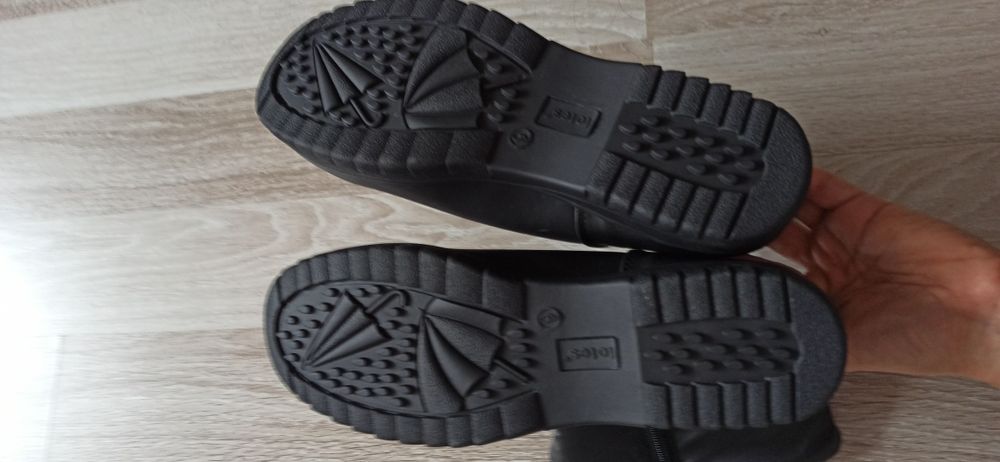 Cizme dama waterproof noi cu eticheta