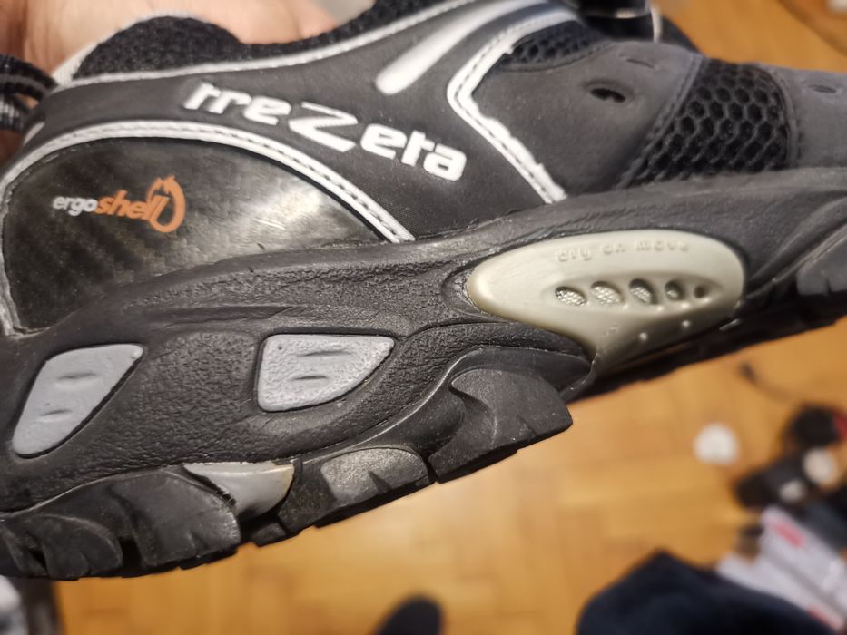 Ghete Trezeta Cheyenne ca noi