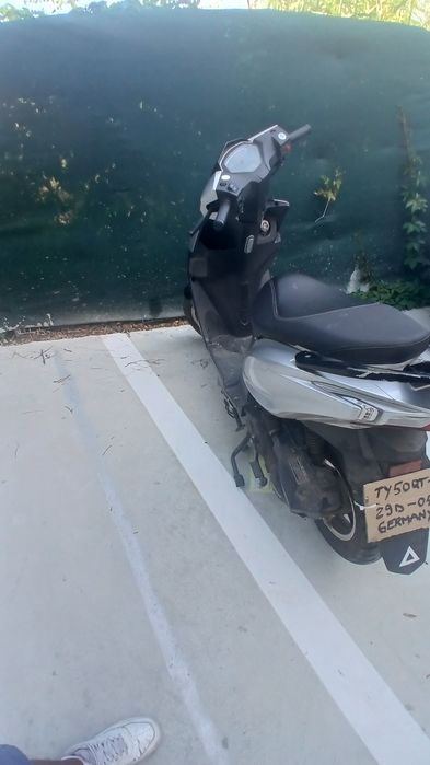 Vând scuter FĂRĂ PERMIS, german