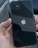 iPhone 11 black.