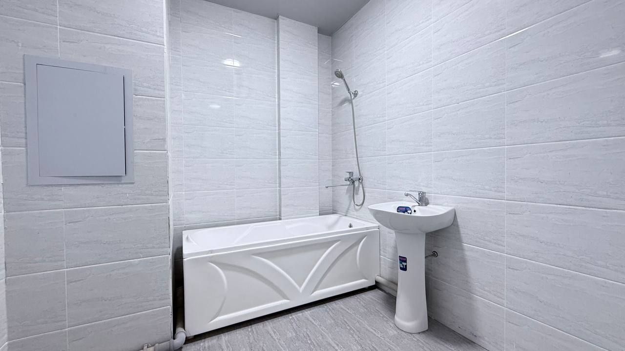 Продаётся 3-комнатная 121м2 Яккасарайский район за 950у.е. за 1м2