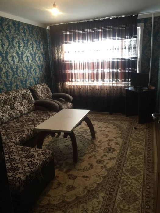 Абубакир розий Хумо супермаркети ёнида ижарага квартира