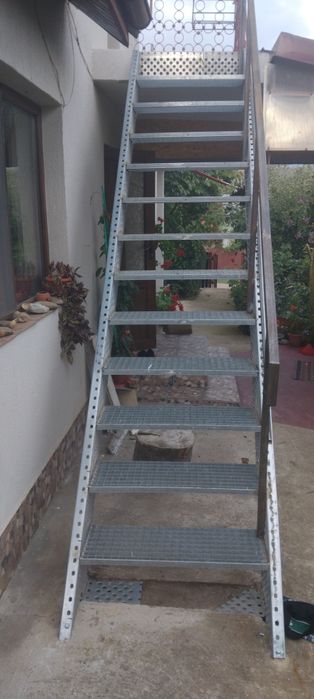 Scară zincate la comanda în toată tara oferim și montaj gratuit