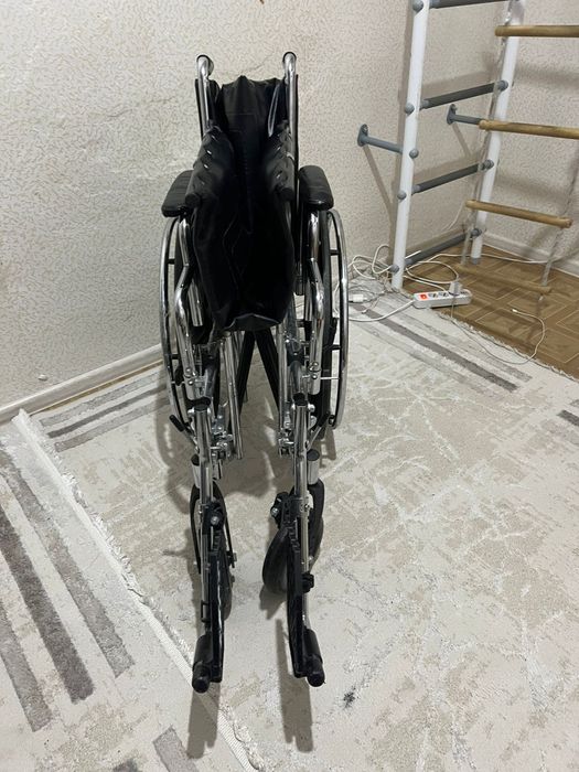 Инвалидная коляска