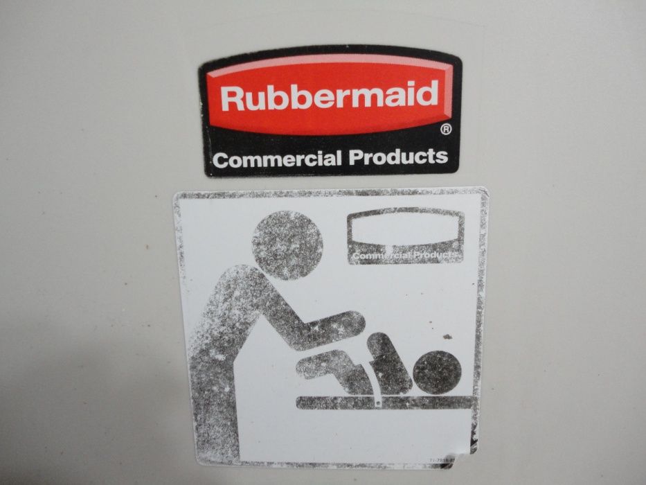 Rubbermaid Масa за повиване на бебета