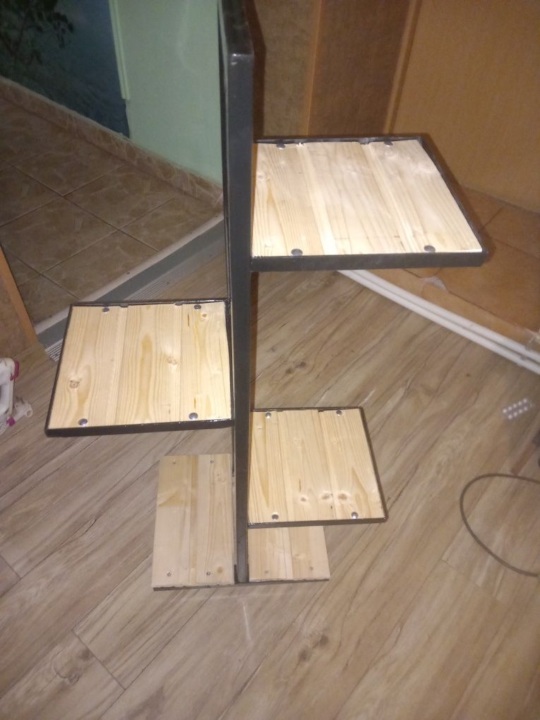 Suport flori pt patru ghivece