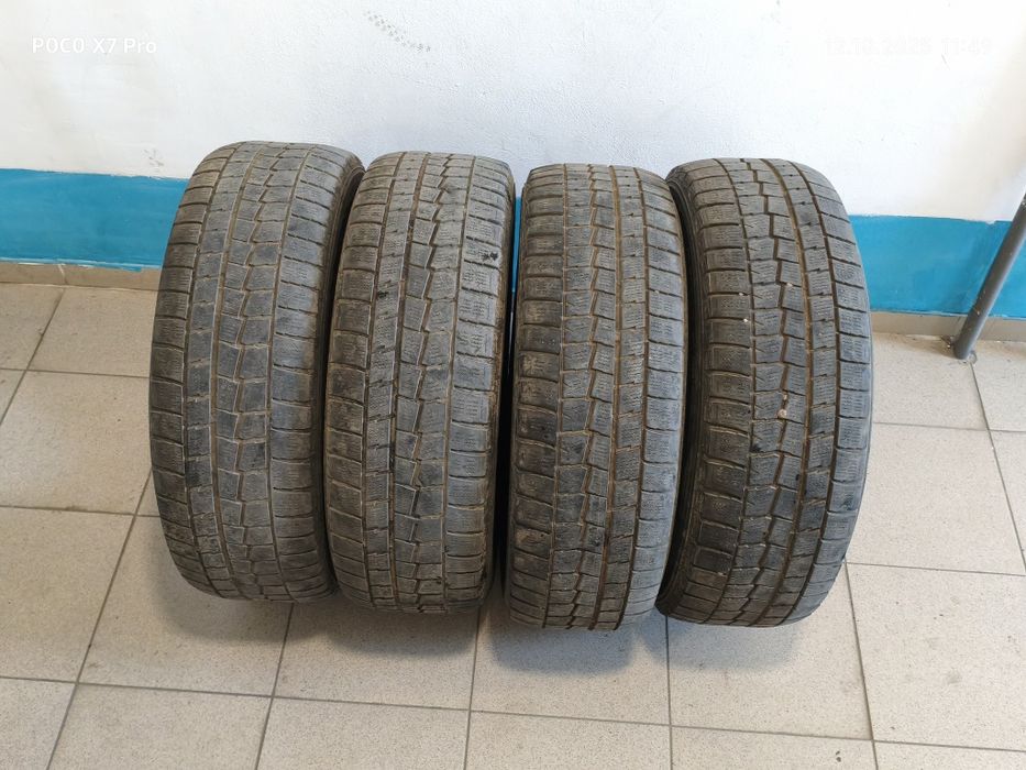 Зимняя резина Dunlop Winter Maxx 215/65 R16
Японская липучка в хорошем