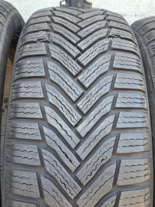 Vând patru anvelope de iarna michelin pilot alpin 6. 195 55 16  / 2921