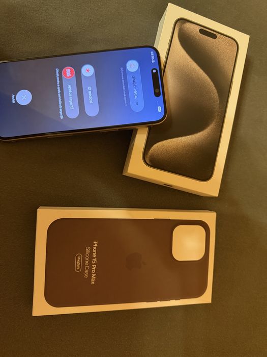 Vand Iphone 15 Pro Max 512 GB