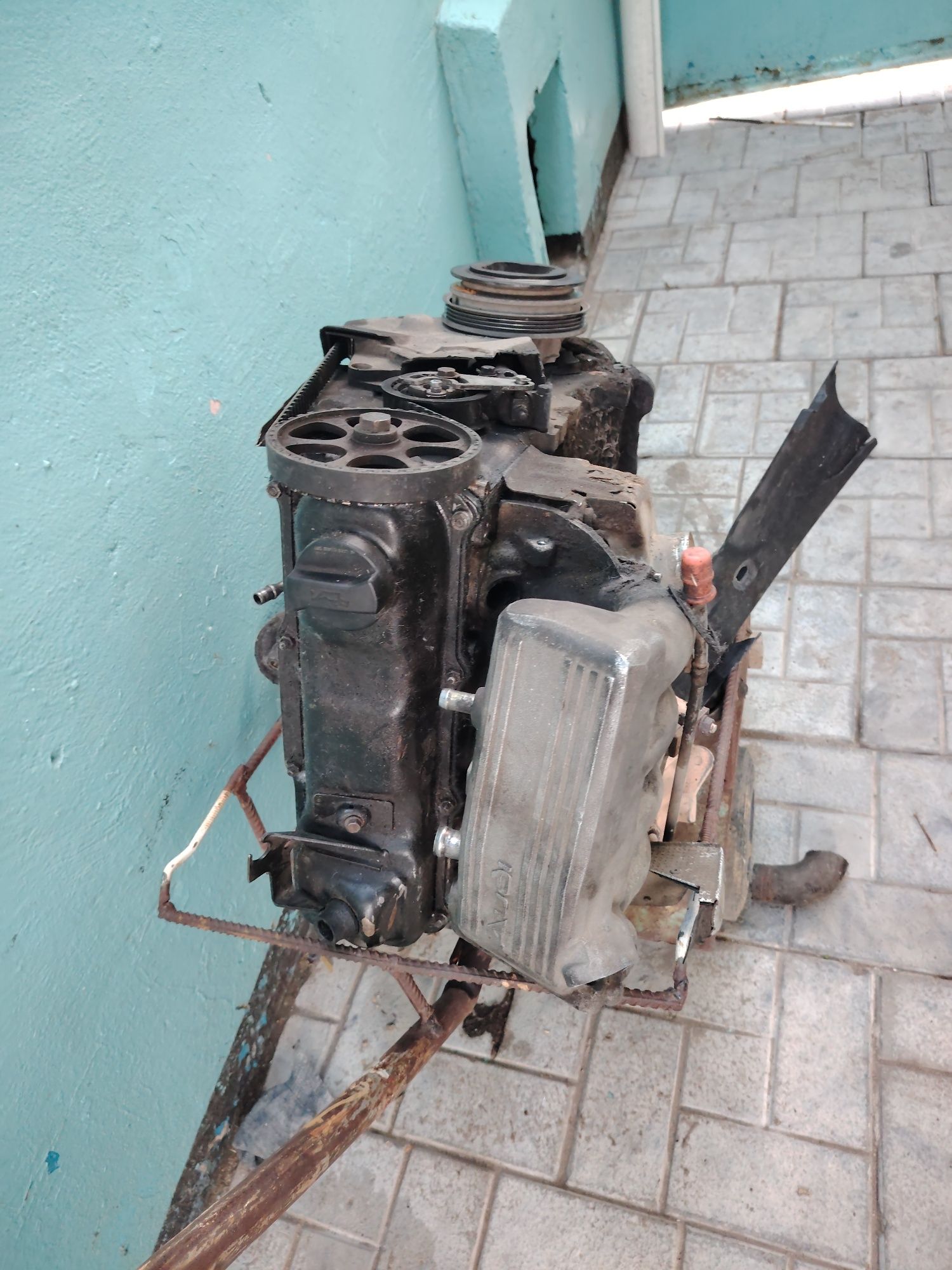 Продам двигатель ауди в4