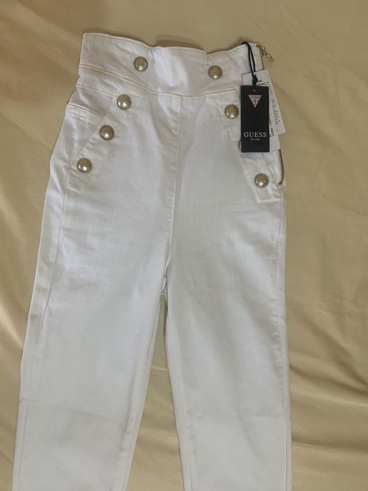 Нови дънки guess