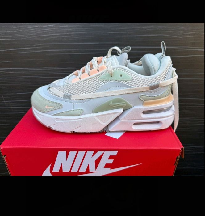 Nike  furyosa (W)