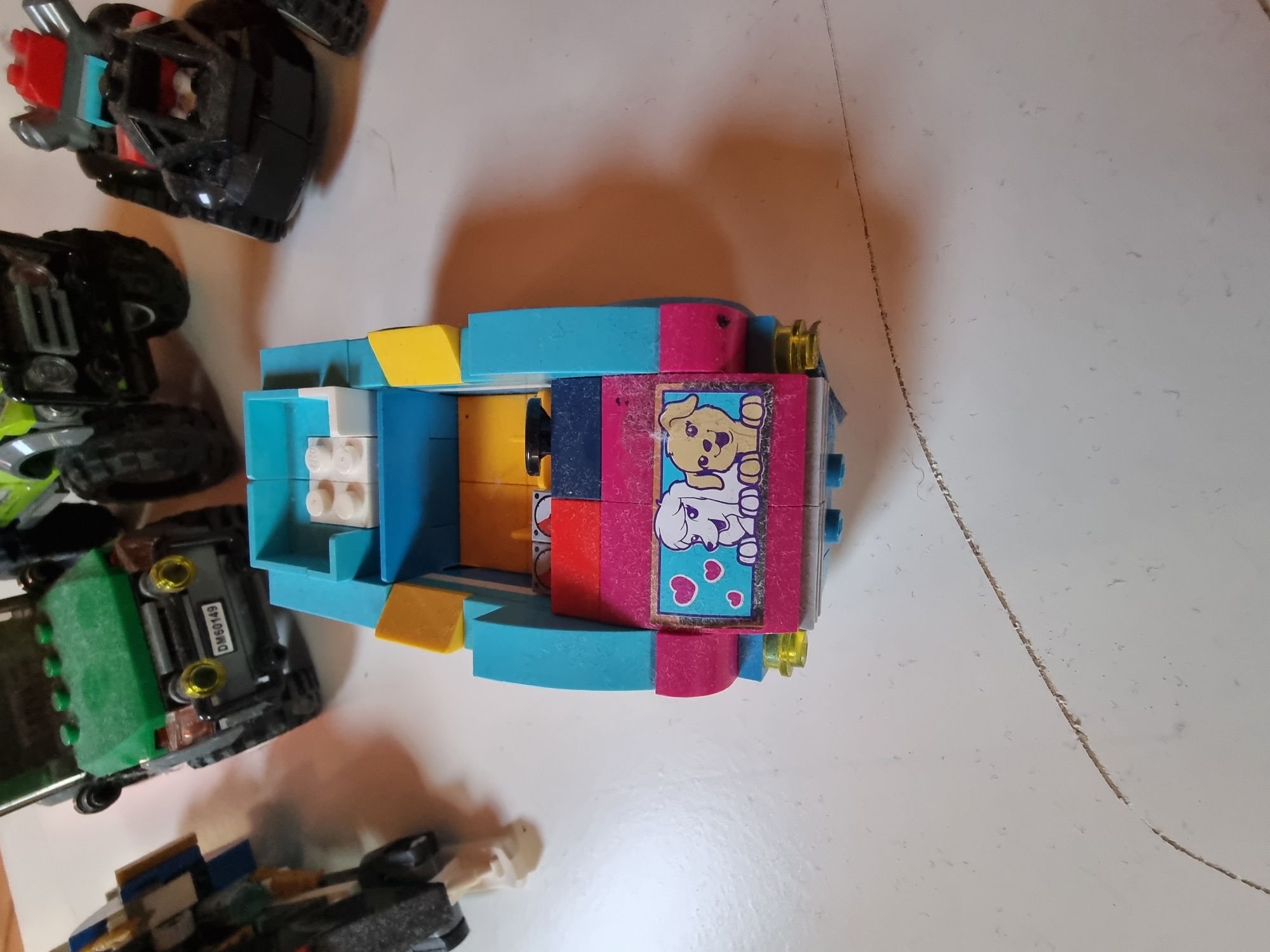 Mașinuțe din lego