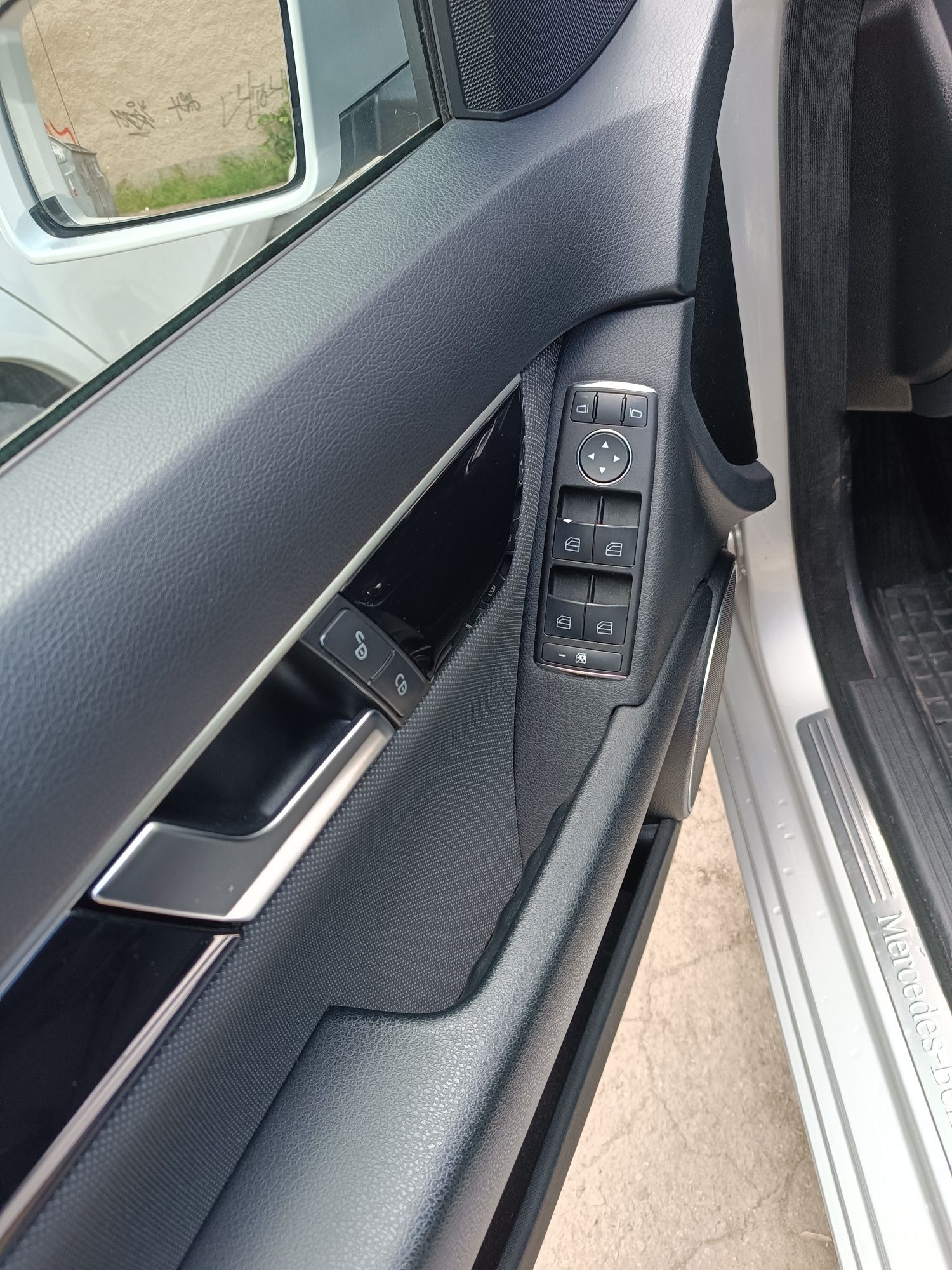 Mercedes C220 170к.с 2012г