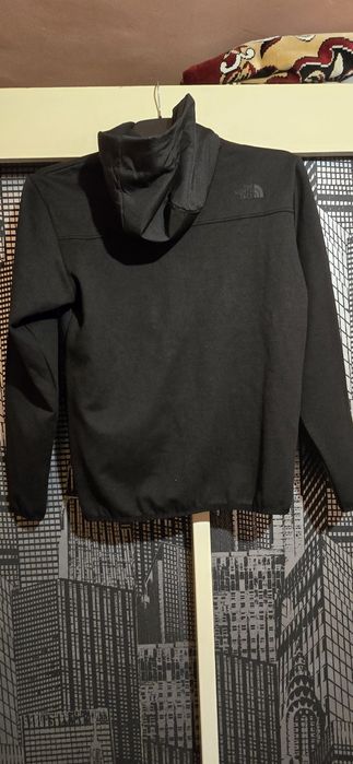 Vând trening the North face