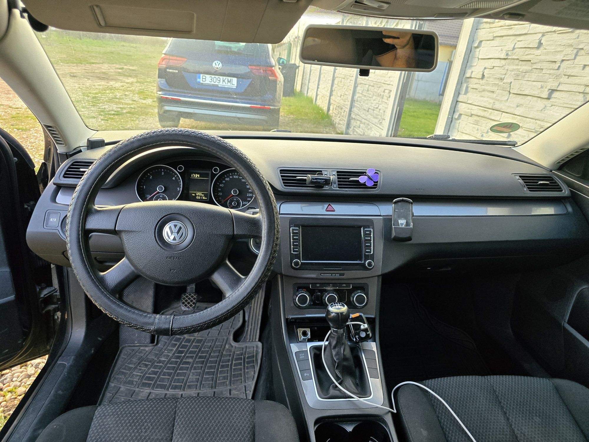 Passat B6 an de fabricație 2010 negociabil