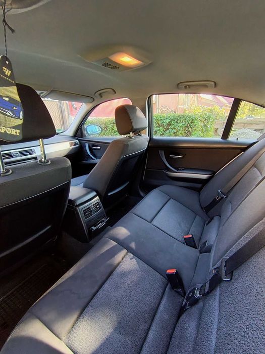 BMW 321i E90, an 2005