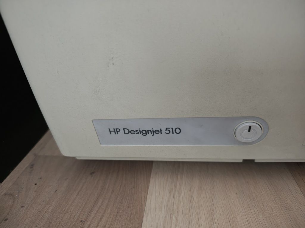 Подарявам неработещ плотер HP Designjet 510