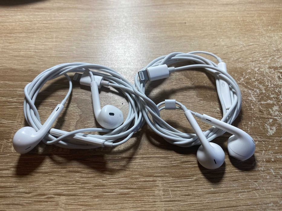 Casti si adaptoare casti, originale Iphone (lightning)